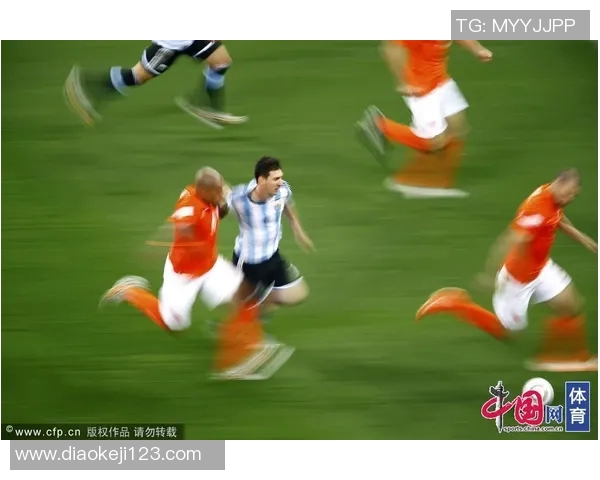 足球巨星拼接帅气壁纸创意合集展现球场魅力与个人风采